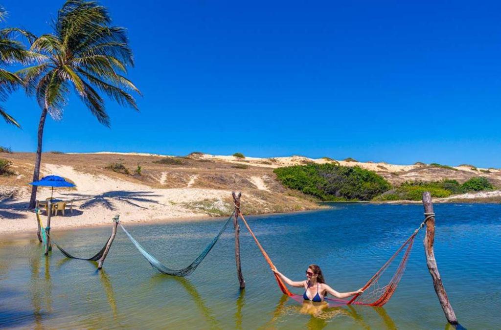Praia Tabuba Do Morro Branco Suite 04 Pessoas Beberibe Bagian luar foto